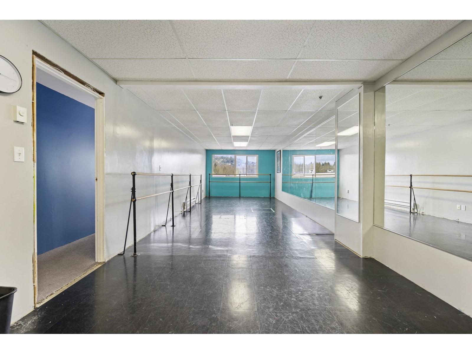 












10 34100 SOUTH FRASER WAY

,
Abbotsford,




British Columbia
V2S2C6

