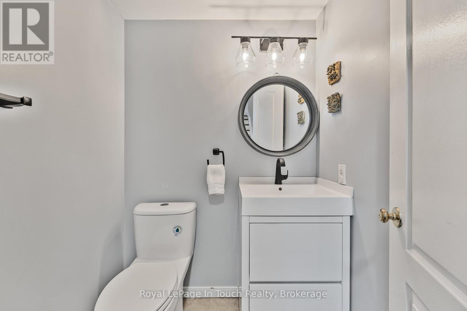 












905 - 900 STEELES AVENUE W

,
Vaughan (Lakeview Estates),




Ontario
L4J8C2

