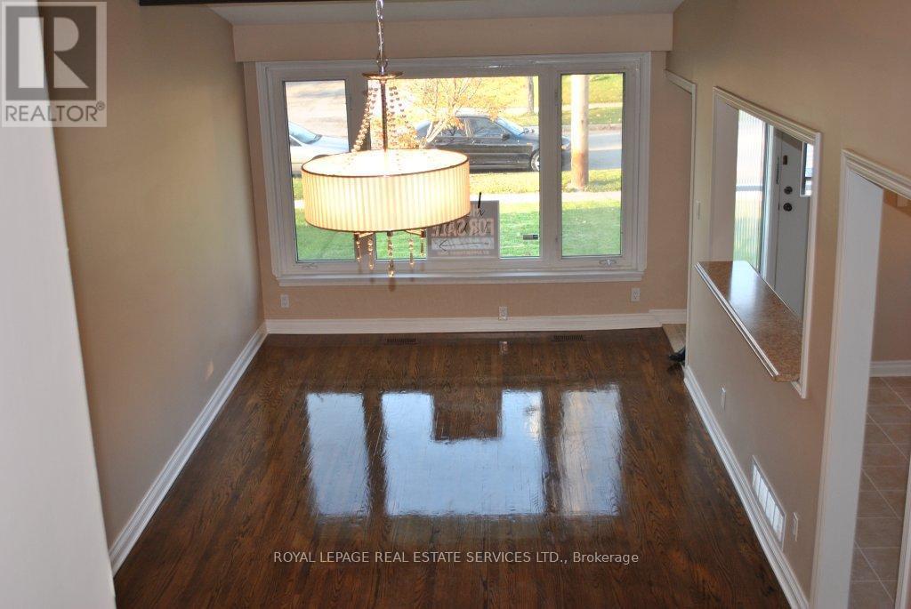 












1 - 67 LANYARD ROAD

,
Toronto,




Ontario
M9M1Y8

