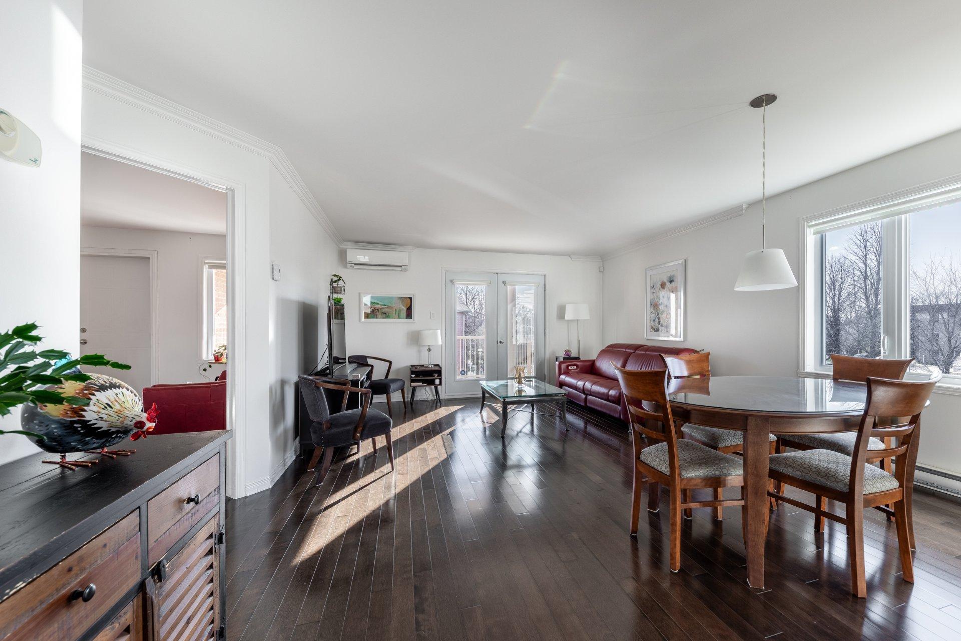 









501


Rue des Tilleuls

, 9,
Saint-Bruno-de-Montarville,




QC
J3V5Y3

