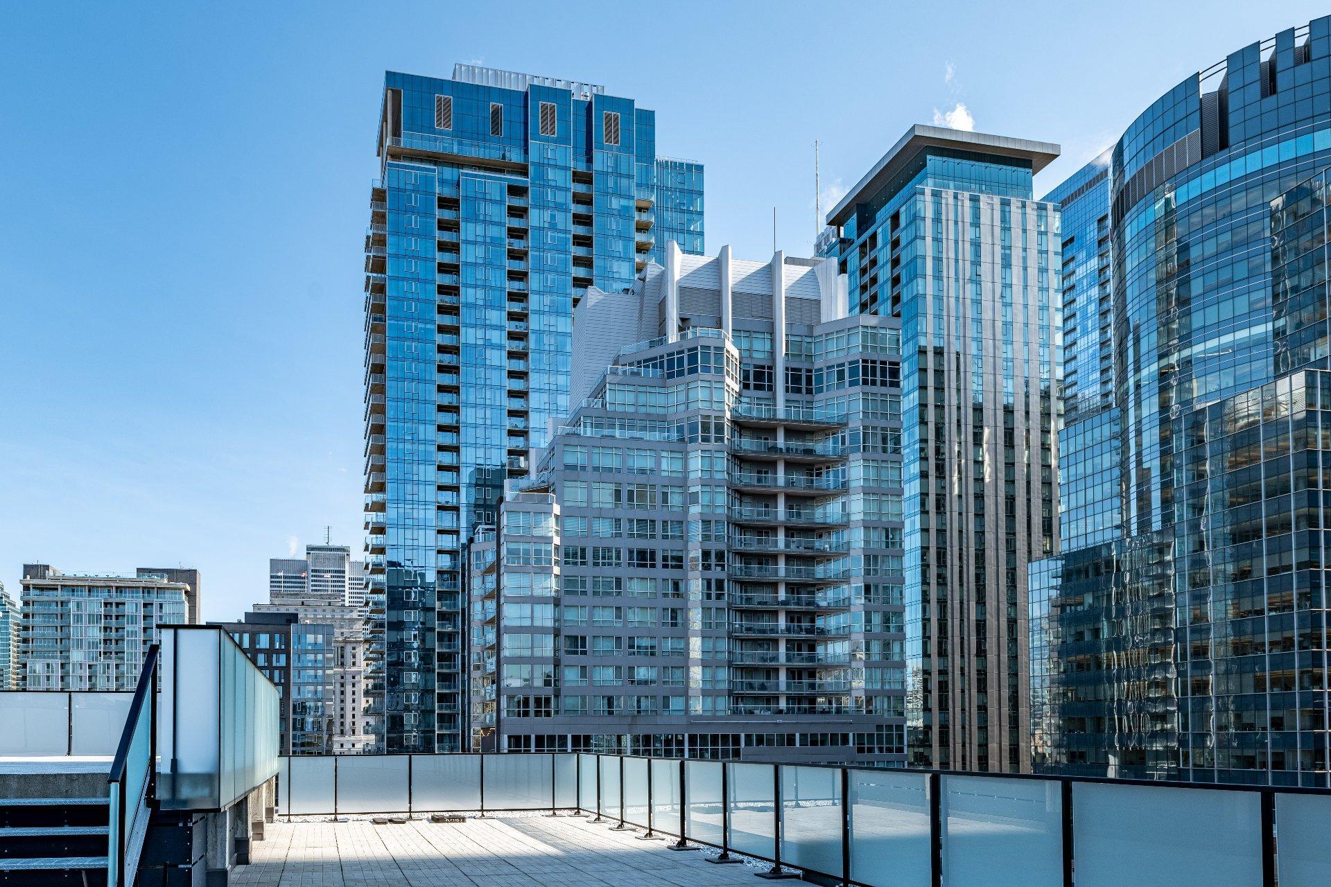 









1182


Rue Crescent

, 705,
Montréal (Ville-Marie),




QC
H3G0G6

