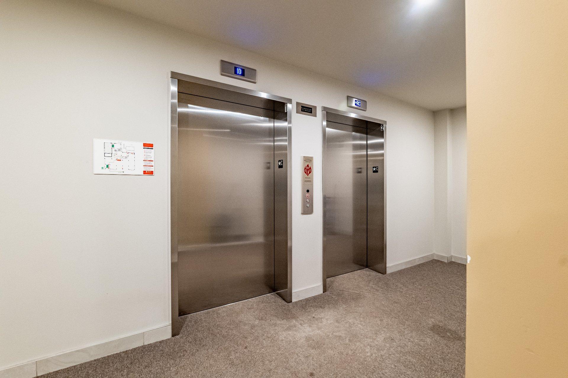 









1182


Rue Crescent

, 705,
Montréal (Ville-Marie),




QC
H3G0G6

