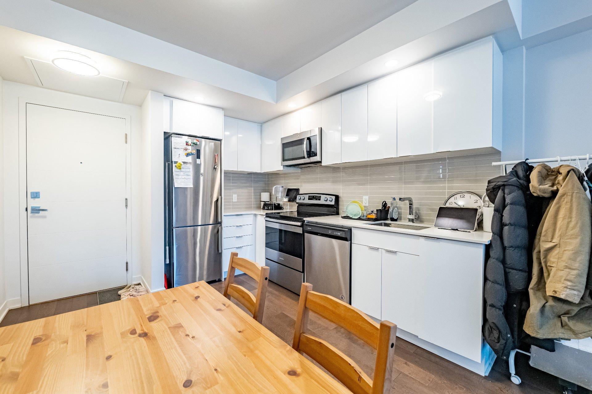









1182


Rue Crescent

, 705,
Montréal (Ville-Marie),




QC
H3G0G6

