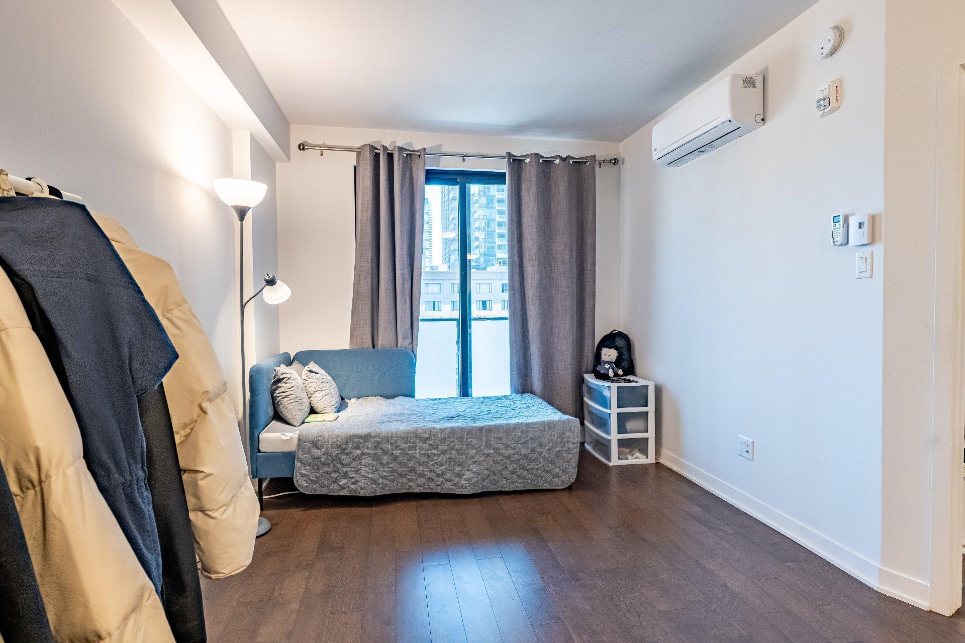 









1182


Rue Crescent

, 705,
Montréal (Ville-Marie),




QC
H3G0G6

