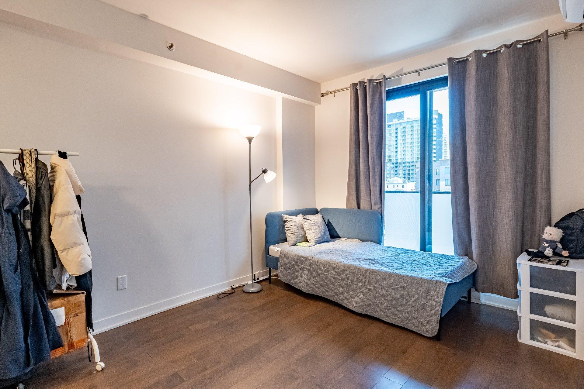 









1182


Rue Crescent

, 705,
Montréal (Ville-Marie),




QC
H3G0G6

