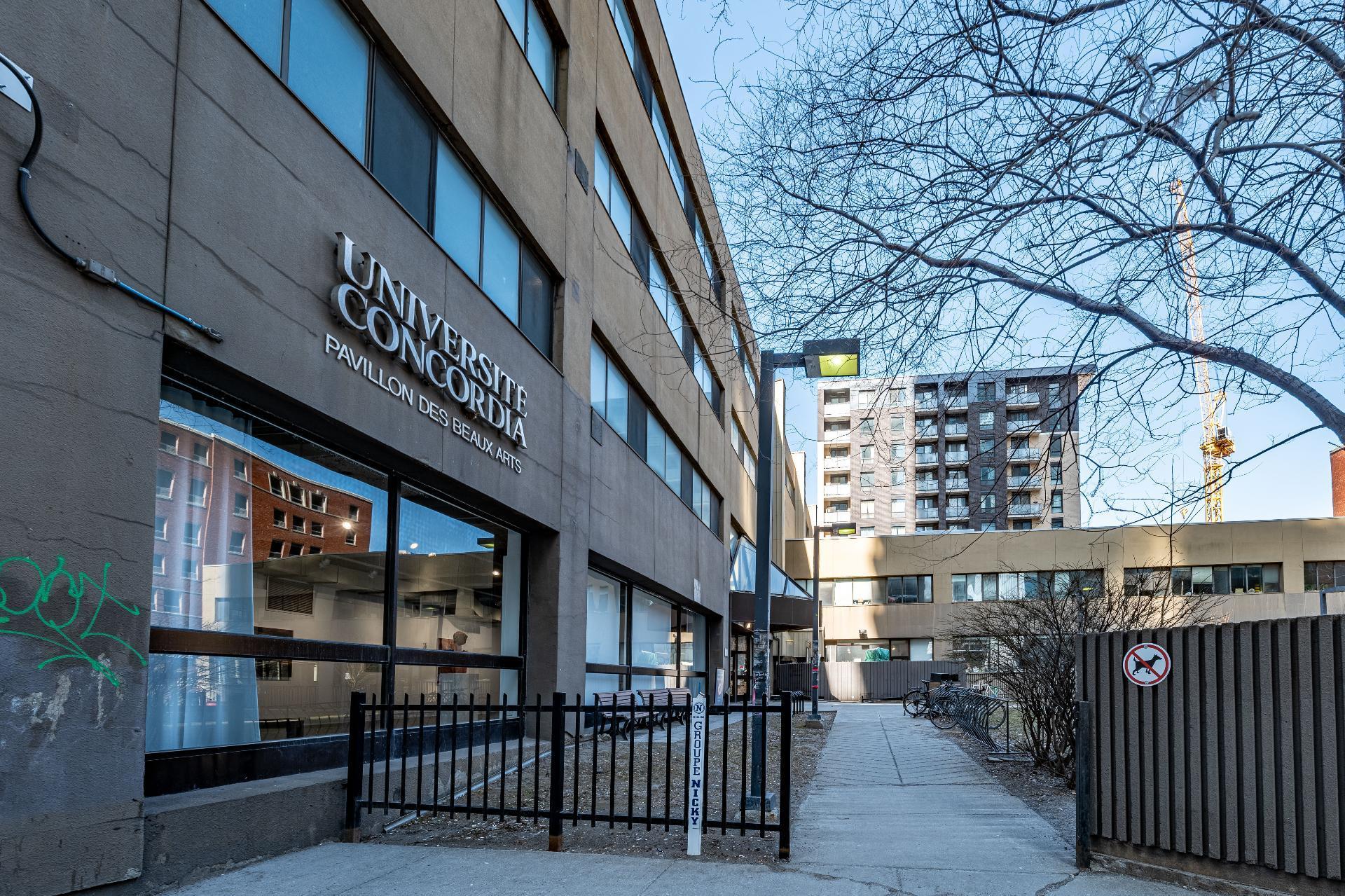 









1182


Rue Crescent

, 705,
Montréal (Ville-Marie),




QC
H3G0G6


