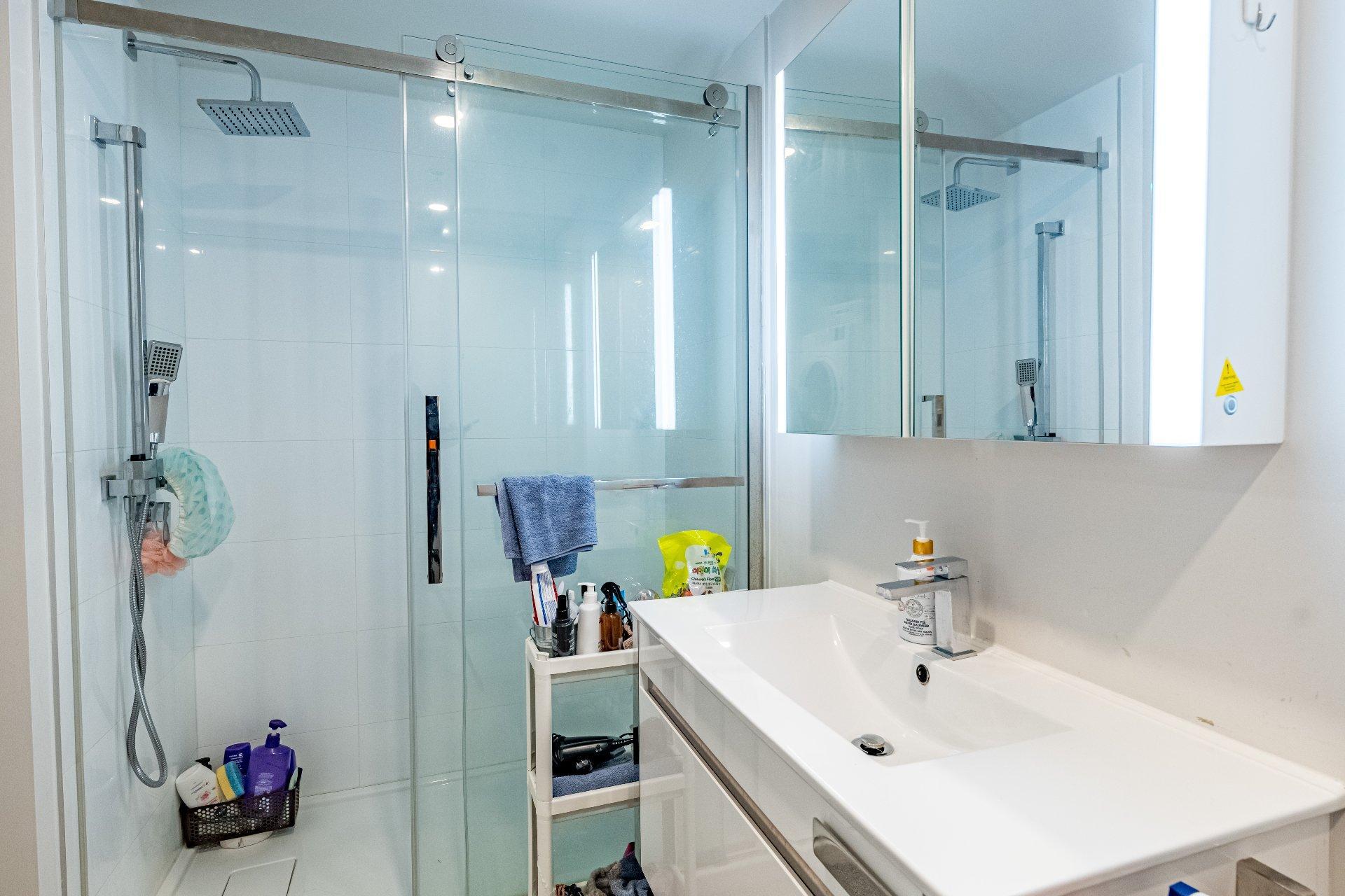 









1182


Rue Crescent

, 705,
Montréal (Ville-Marie),




QC
H3G0G6

