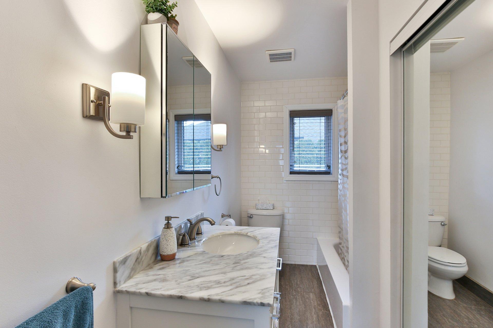 









248


Rue des Bernaches

,
Saint-Jean-sur-Richelieu,




QC
J2W2E5

