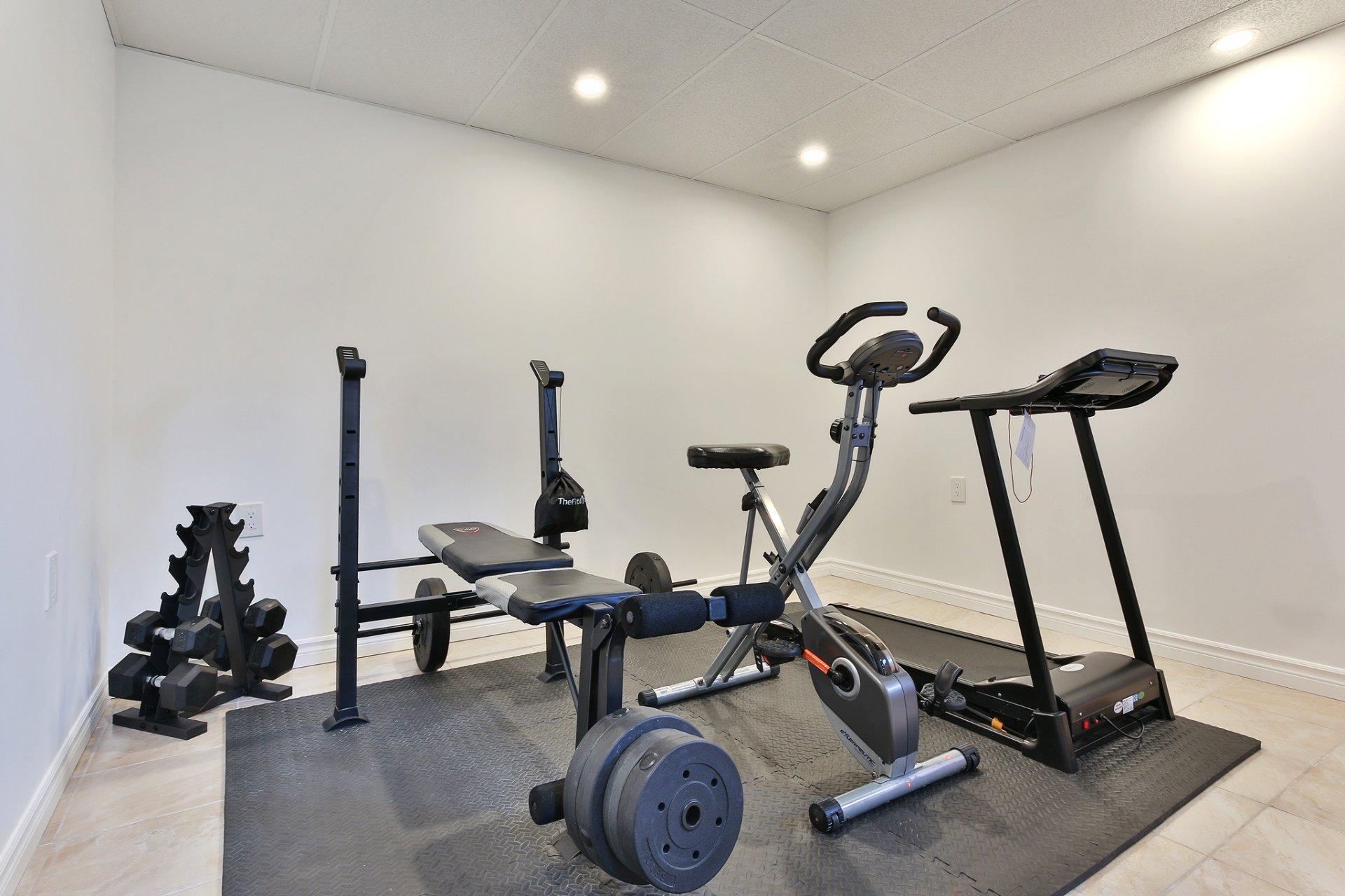 









248


Rue des Bernaches

,
Saint-Jean-sur-Richelieu,




QC
J2W2E5

