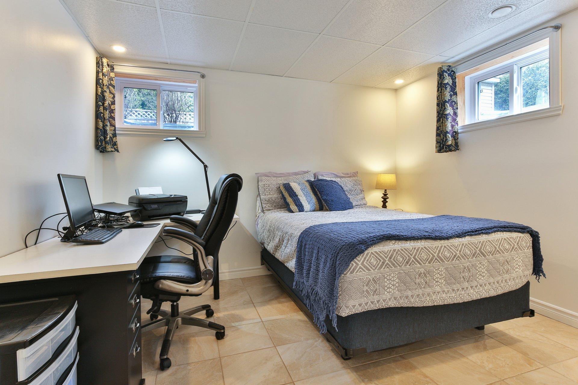 









248


Rue des Bernaches

,
Saint-Jean-sur-Richelieu,




QC
J2W2E5

