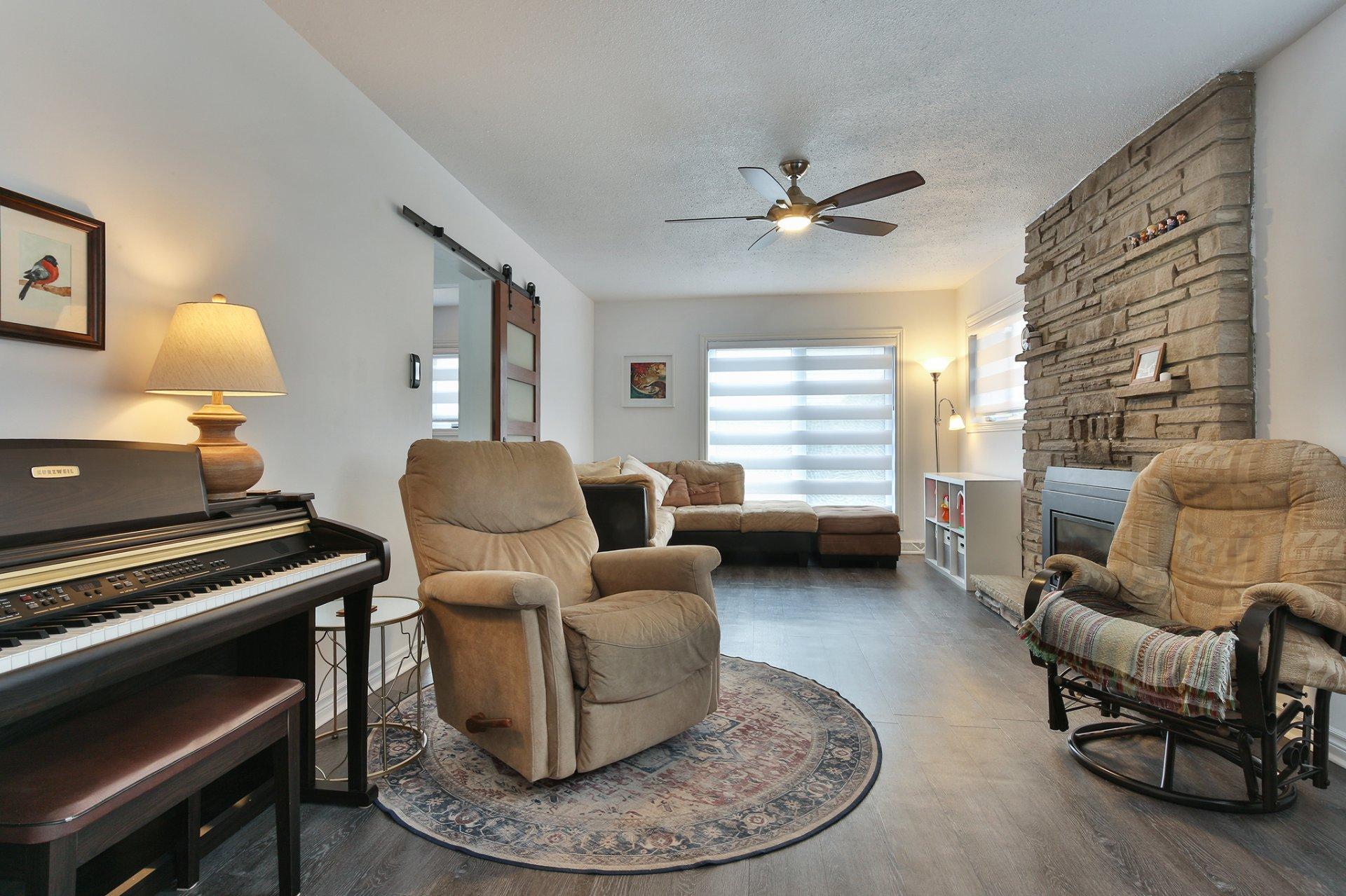 









248


Rue des Bernaches

,
Saint-Jean-sur-Richelieu,




QC
J2W2E5

