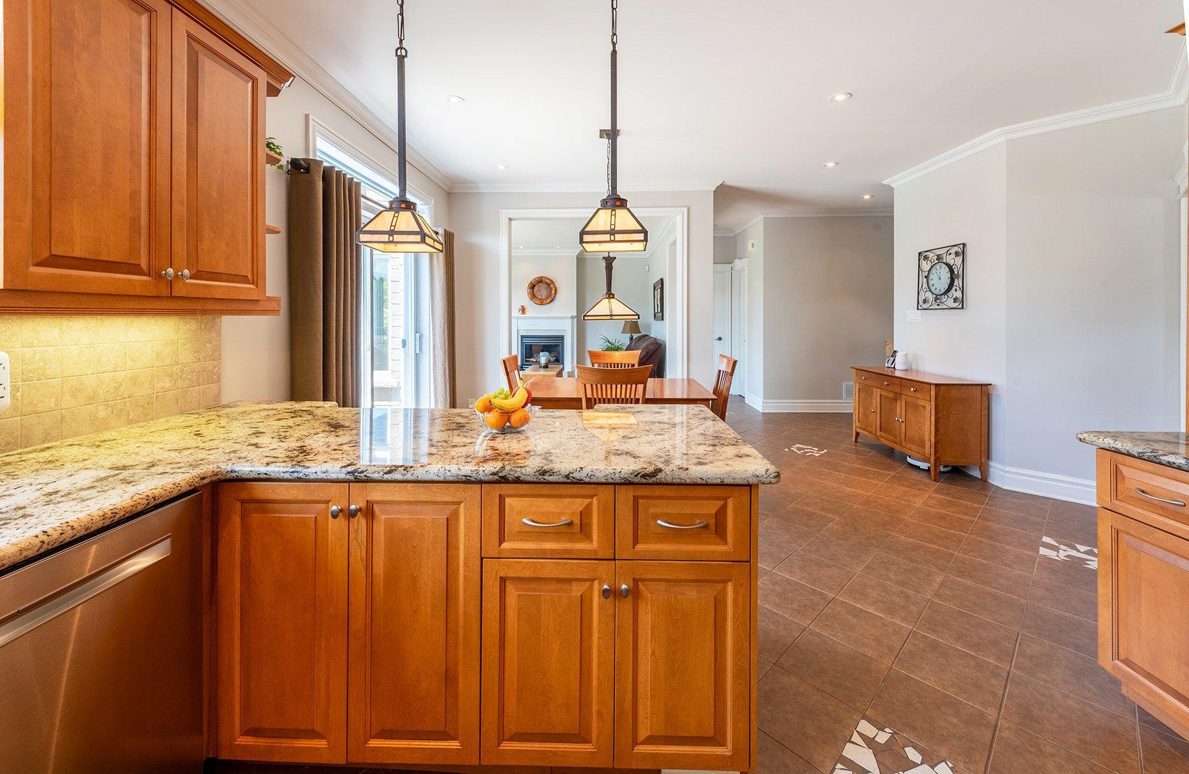 









3665


Rue de Loreto

,
Brossard,




QC
J4Y3G6


