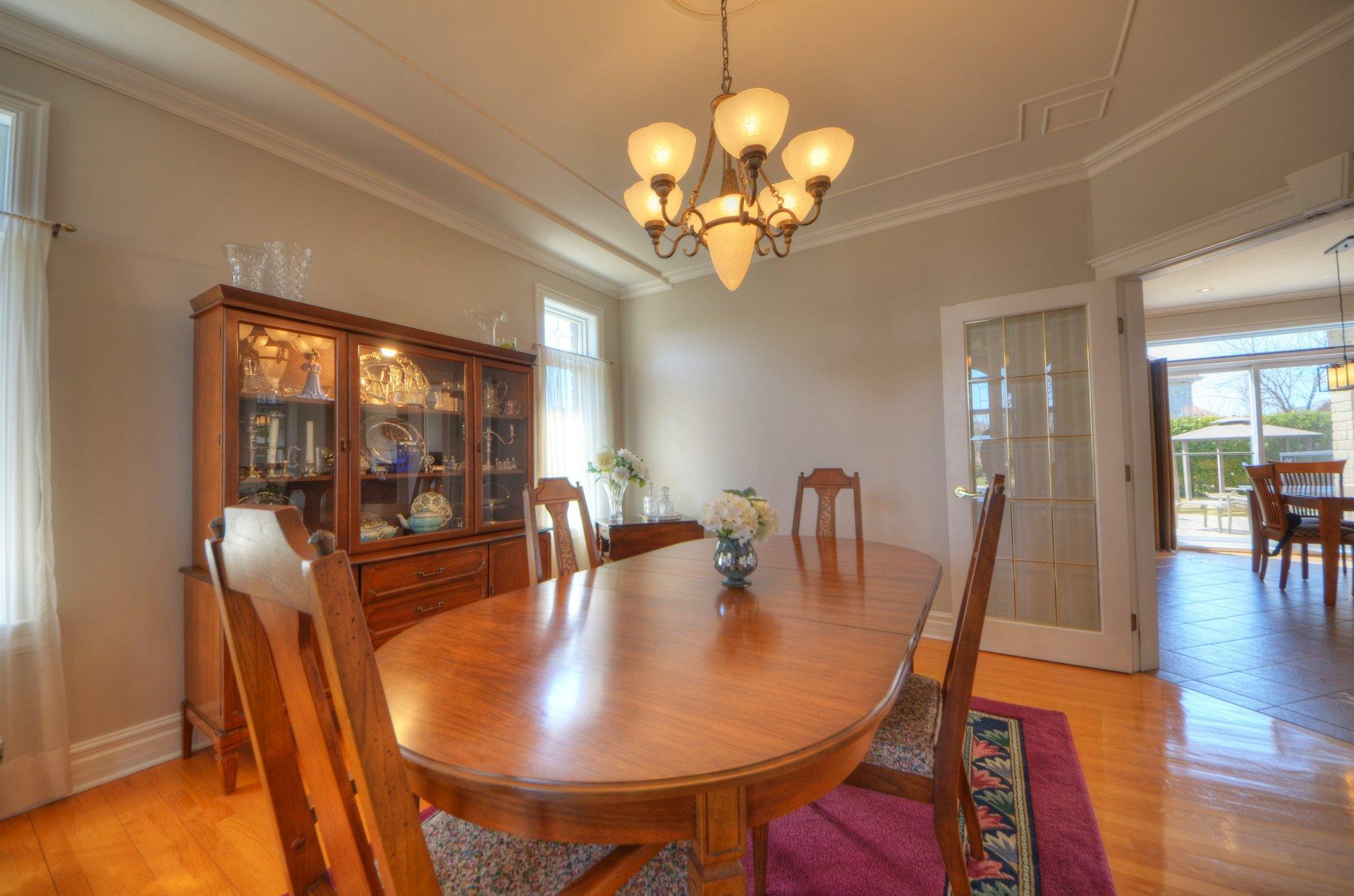 









3665


Rue de Loreto

,
Brossard,




QC
J4Y3G6


