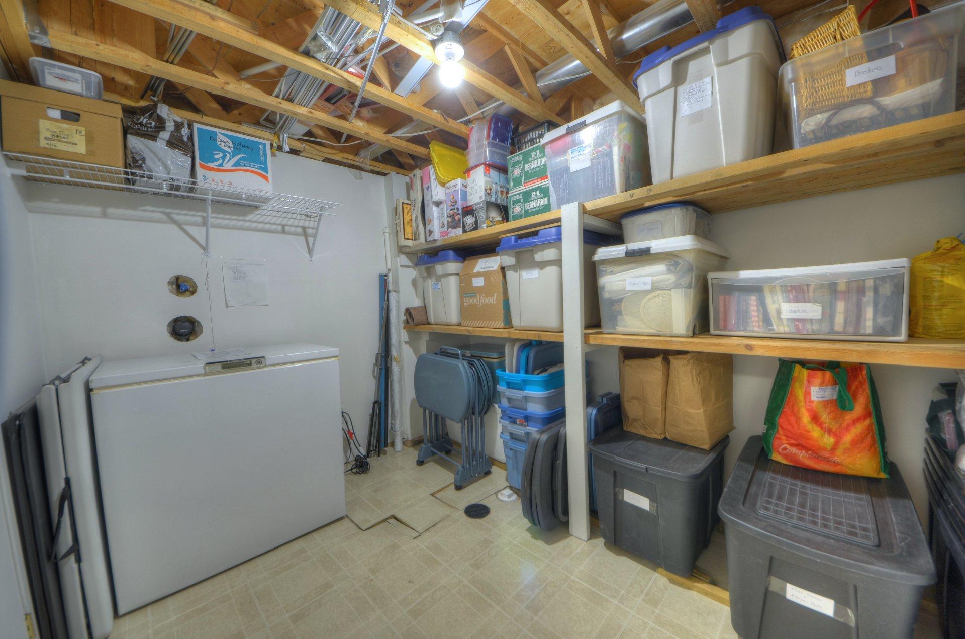 









3665


Rue de Loreto

,
Brossard,




QC
J4Y3G6


