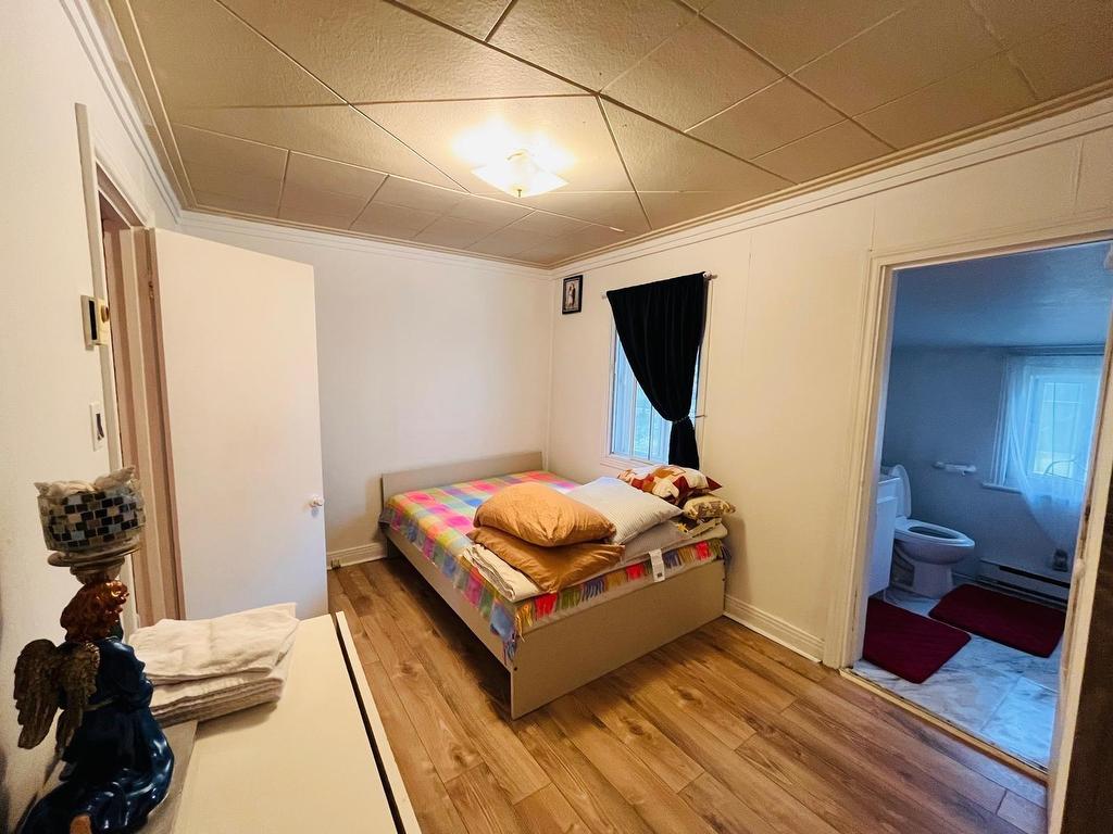 









834


Boul. Proulx

,
Pointe-Calumet,




QC
J0N1G2


