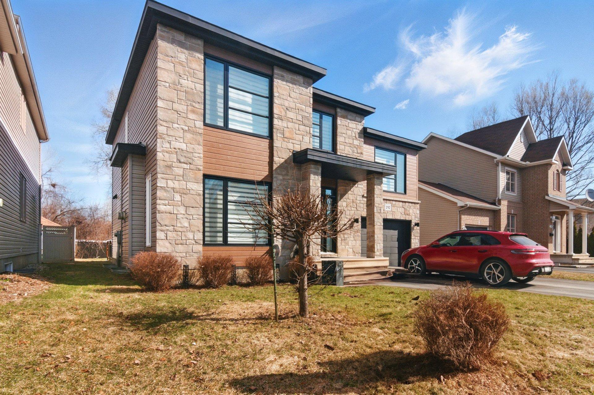 









192


Rue du Tournoi

,
Gatineau (Aylmer),




QC
J9J2T4

