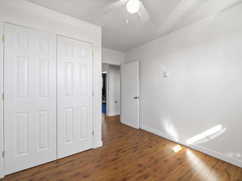 












40 Harris Road

,
Dartmouth,




NS
B2Y 3J5

