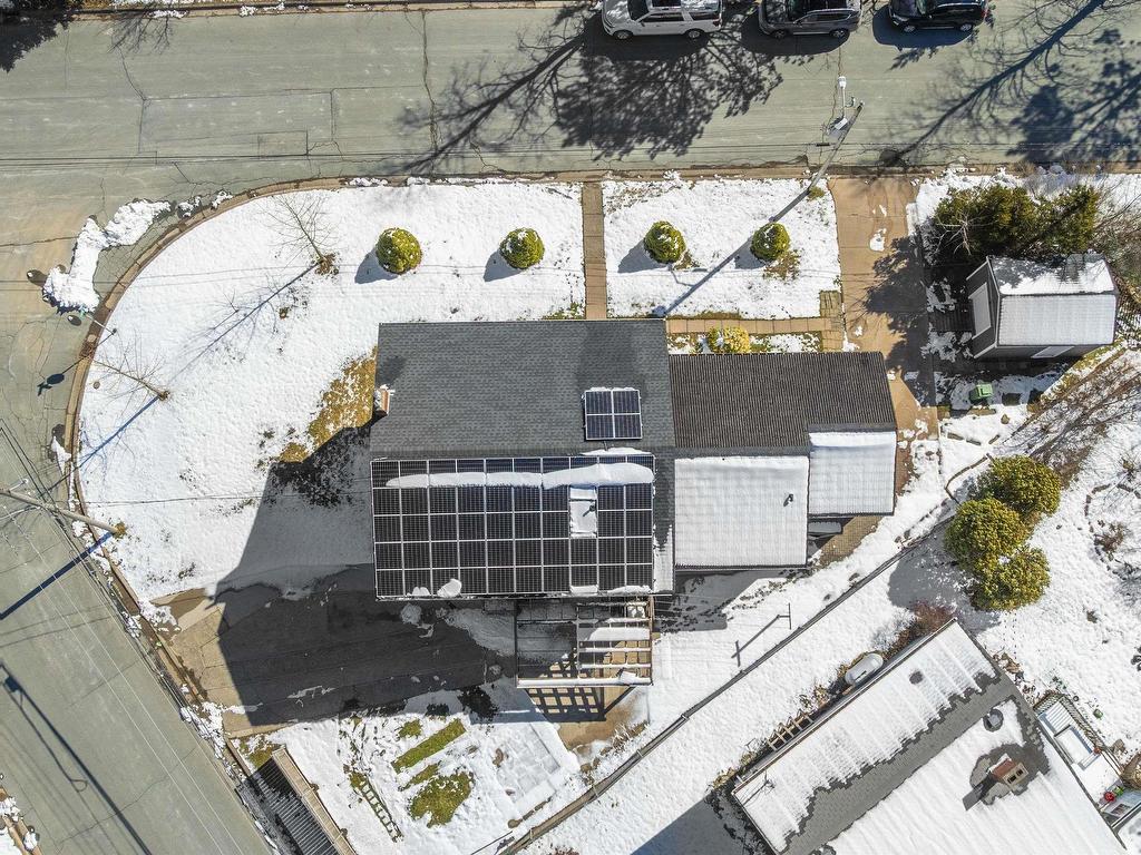 












40 Harris Road

,
Dartmouth,




NS
B2Y 3J5

