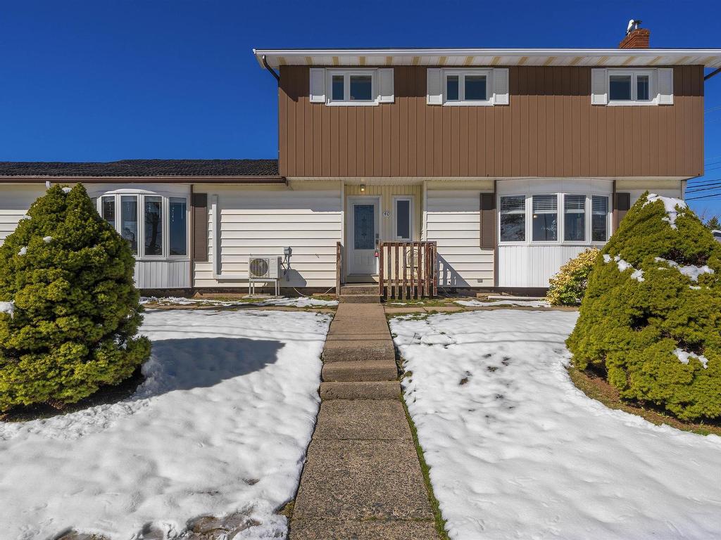 












40 Harris Road

,
Dartmouth,




NS
B2Y 3J5

