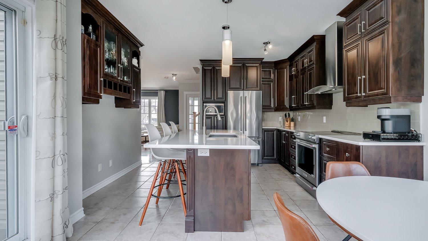 









40


Rue Paul-Chartrand

,
Saint-Philippe,




QC
J0L2K0

