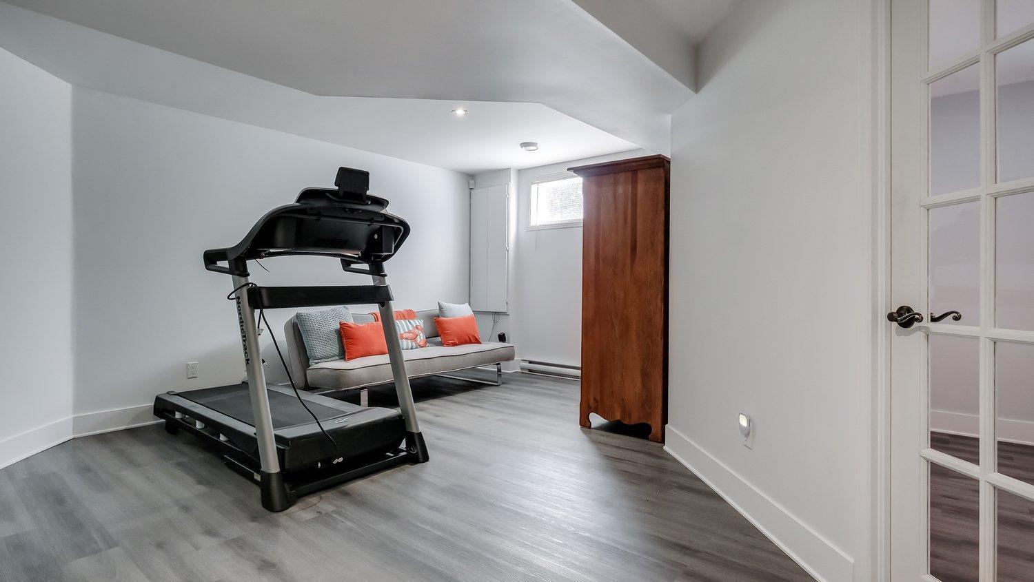 









40


Rue Paul-Chartrand

,
Saint-Philippe,




QC
J0L2K0

