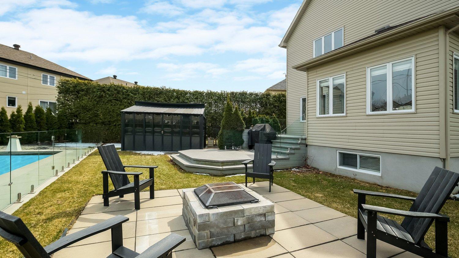 









40


Rue Paul-Chartrand

,
Saint-Philippe,




QC
J0L2K0

