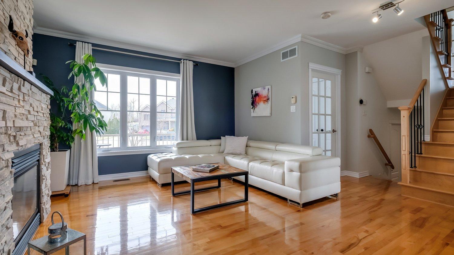 









40


Rue Paul-Chartrand

,
Saint-Philippe,




QC
J0L2K0

