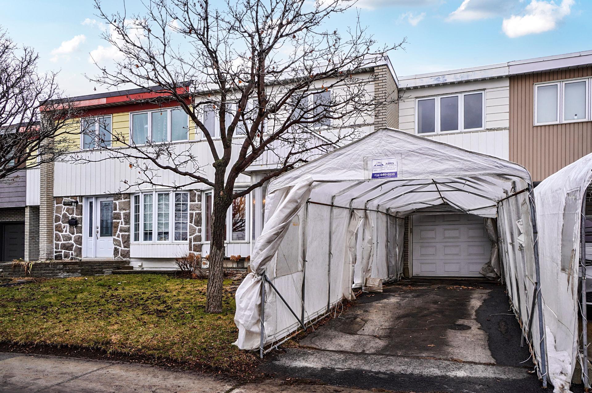 









8258


Av. de la Roche-Sur-Yon

,
Montréal (Anjou),




QC
H1K1B2

