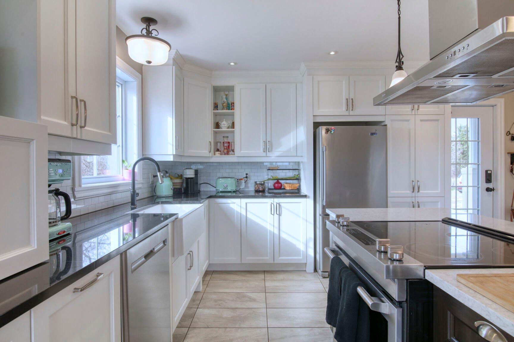









2301Z


Ch. Wolfe Ridge

,
Clarenceville,




QC
J0J1B0

