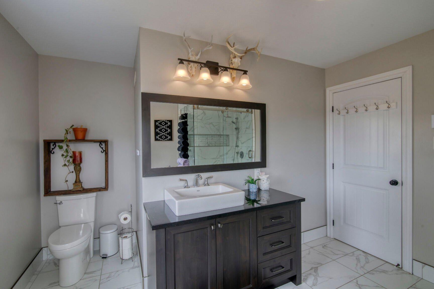 









2301Z


Ch. Wolfe Ridge

,
Clarenceville,




QC
J0J1B0

