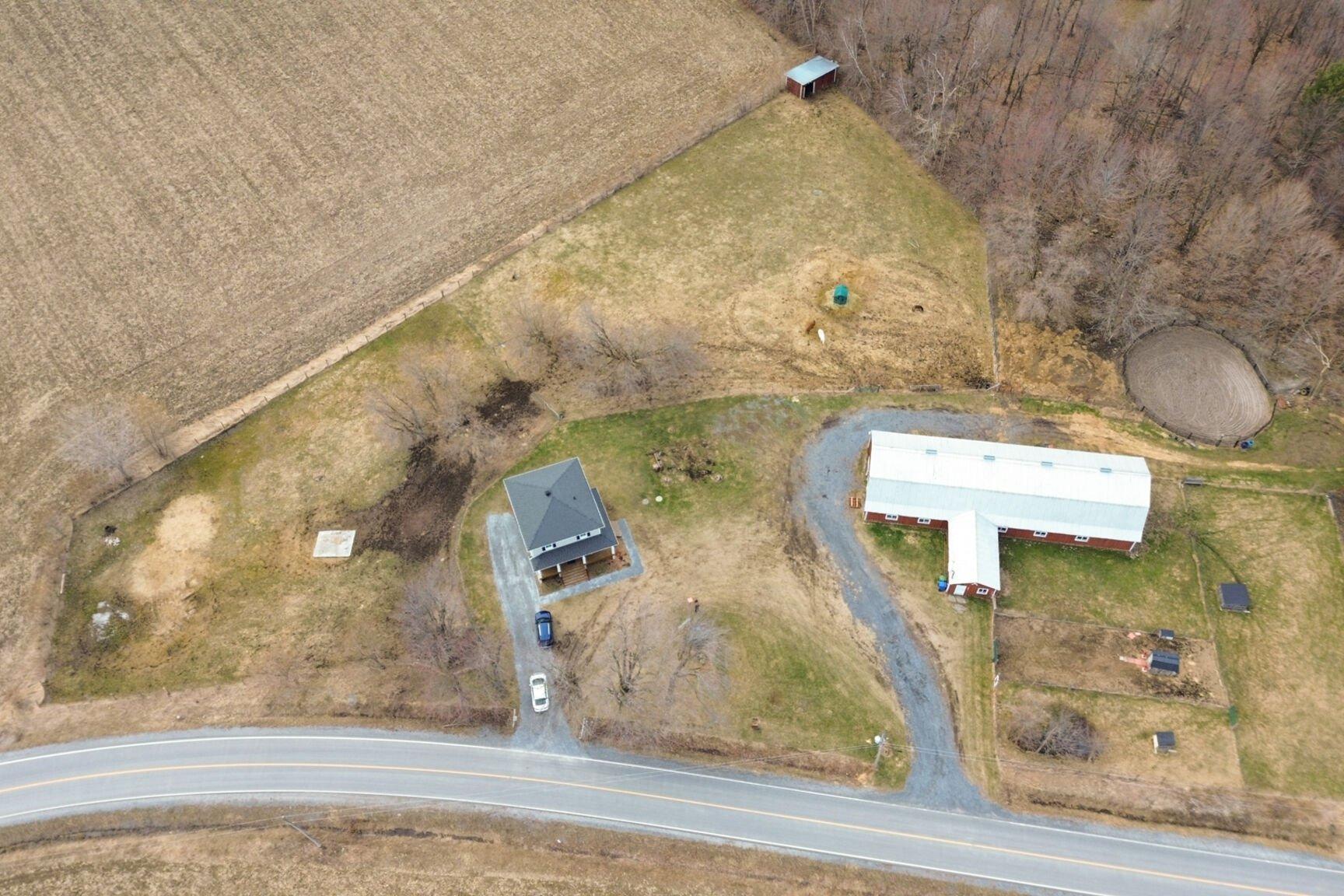 









2301Z


Ch. Wolfe Ridge

,
Clarenceville,




QC
J0J1B0

