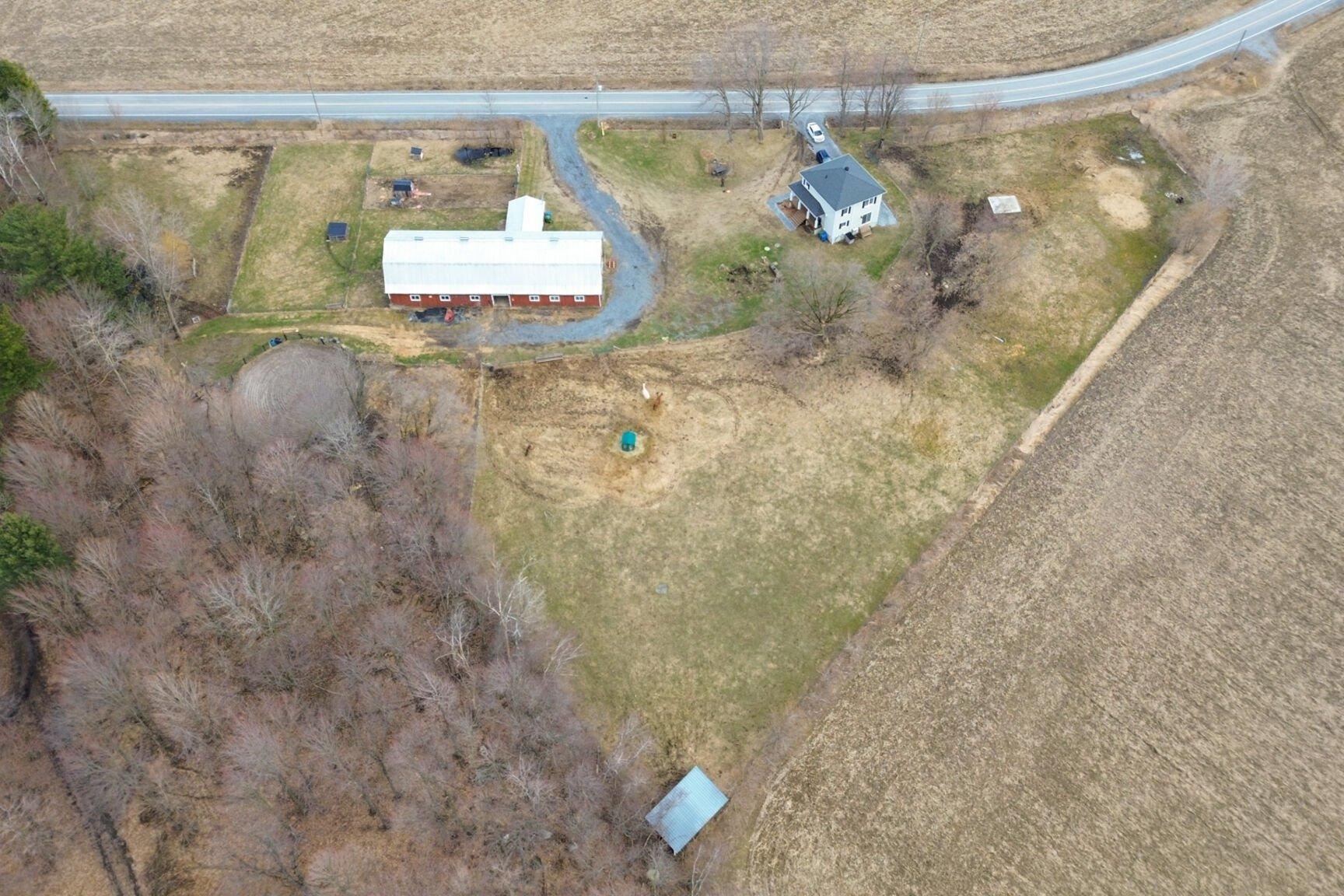 









2301Z


Ch. Wolfe Ridge

,
Clarenceville,




QC
J0J1B0

