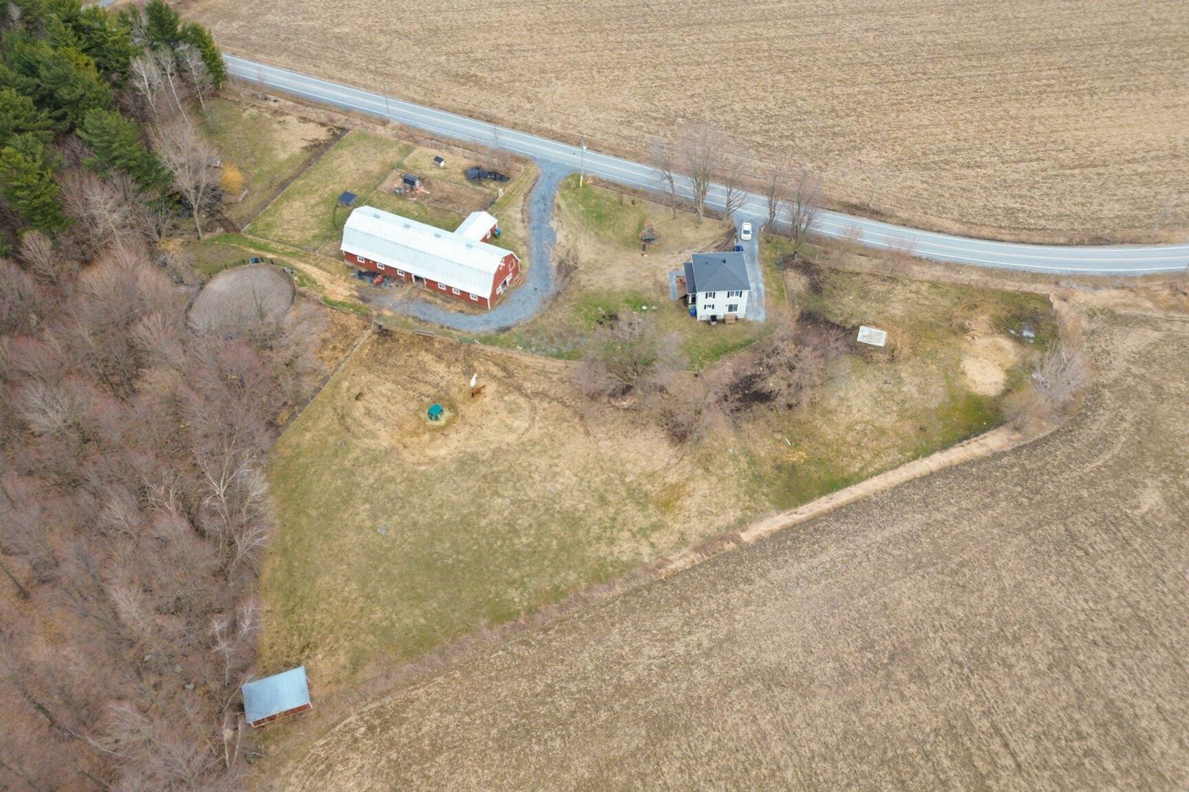 









2301Z


Ch. Wolfe Ridge

,
Clarenceville,




QC
J0J1B0

