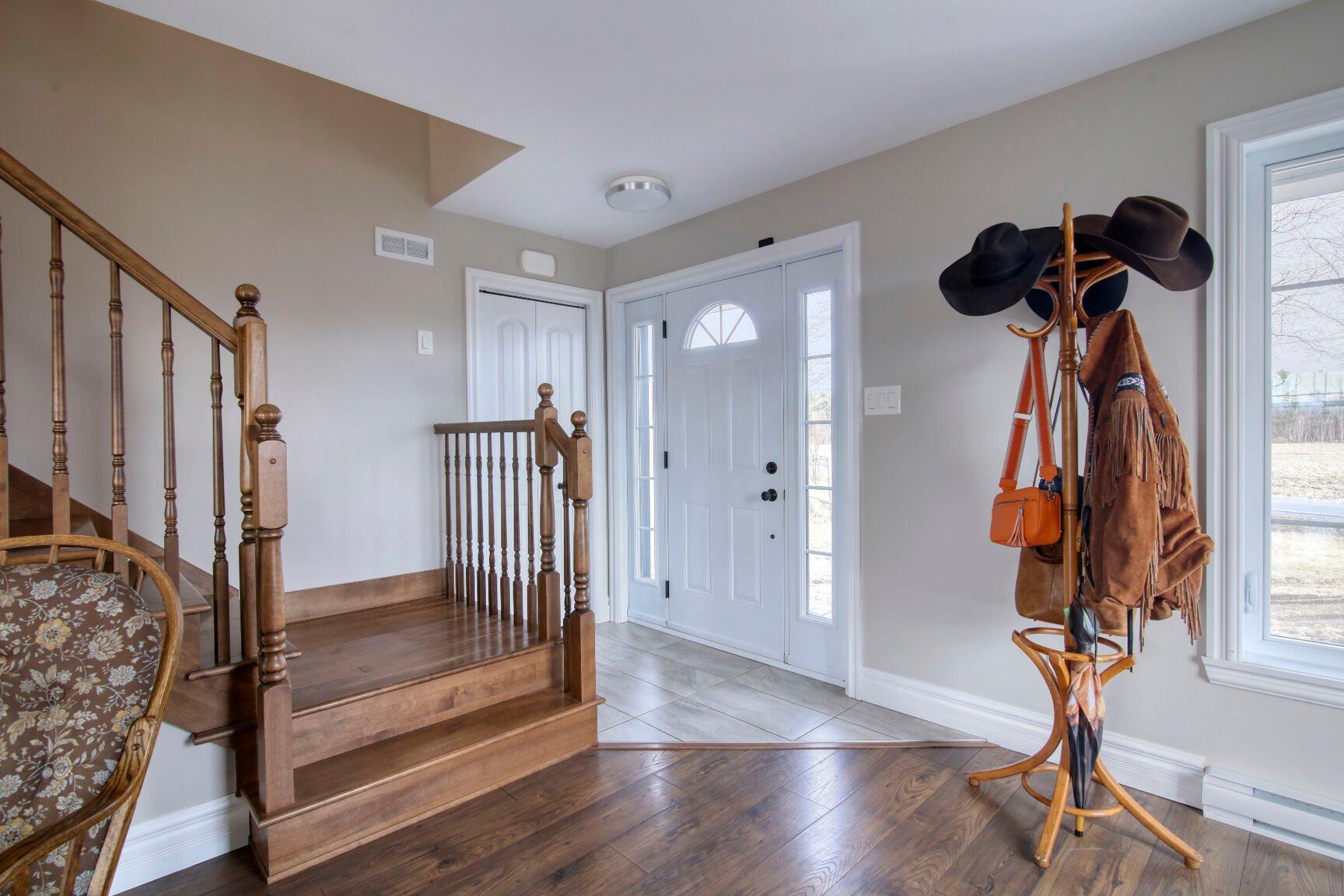 









2301Z


Ch. Wolfe Ridge

,
Clarenceville,




QC
J0J1B0

