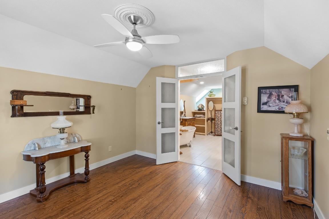 









6871


33

Highway,
Kelowna,




BC
V1P 1H9

