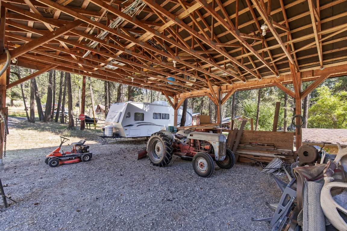 









6871


33

Highway,
Kelowna,




BC
V1P 1H9

