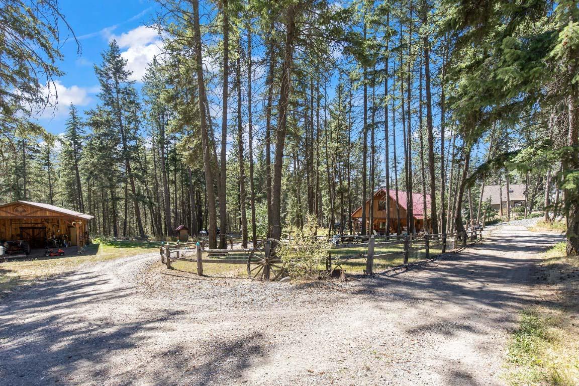 









6871


33

Highway,
Kelowna,




BC
V1P 1H9

