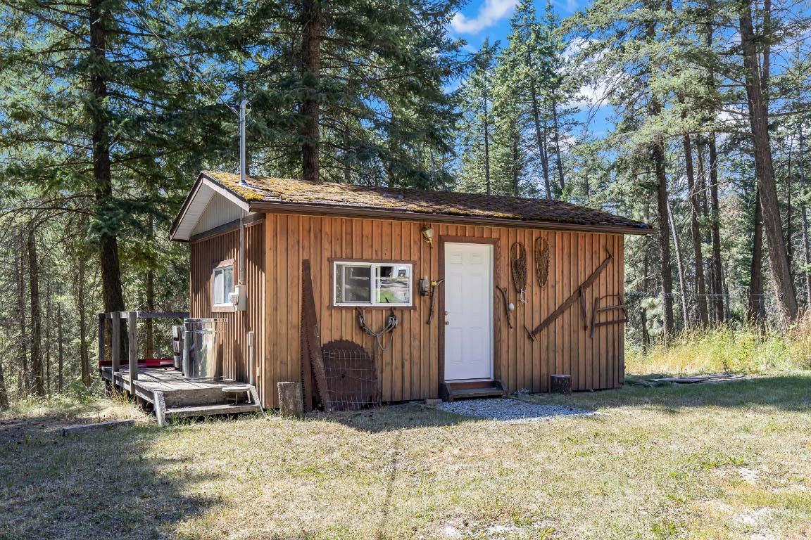 









6871


33

Highway,
Kelowna,




BC
V1P 1H9

