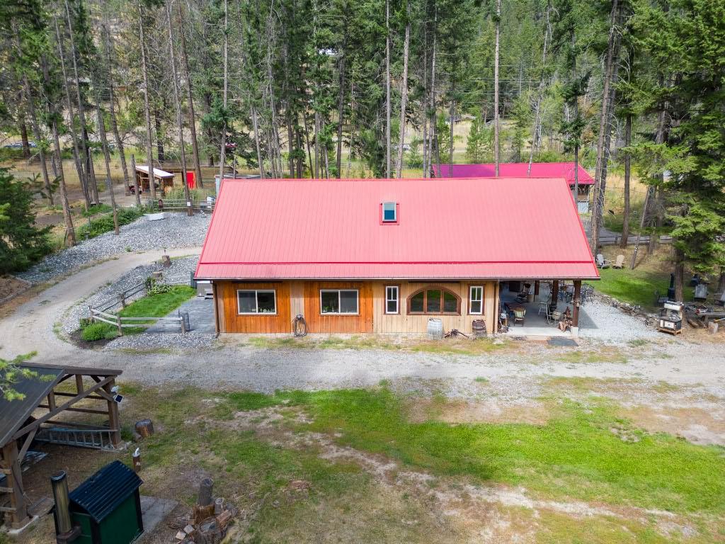 









6871


33

Highway,
Kelowna,




BC
V1P 1H9

