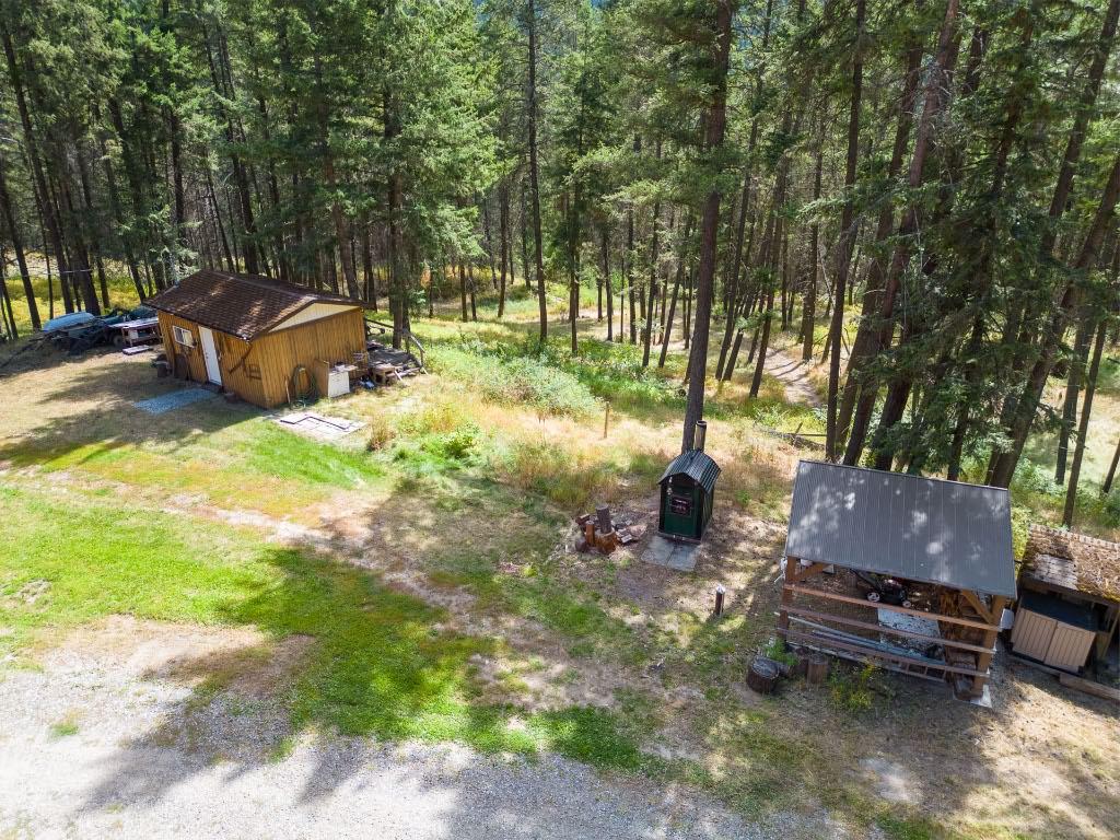 









6871


33

Highway,
Kelowna,




BC
V1P 1H9

