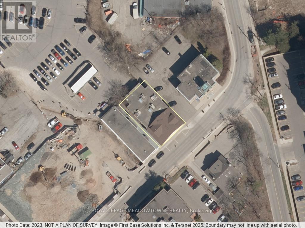 












72-74 MILL STREET

,
Halton Hills,




Ontario
L7G2C9

