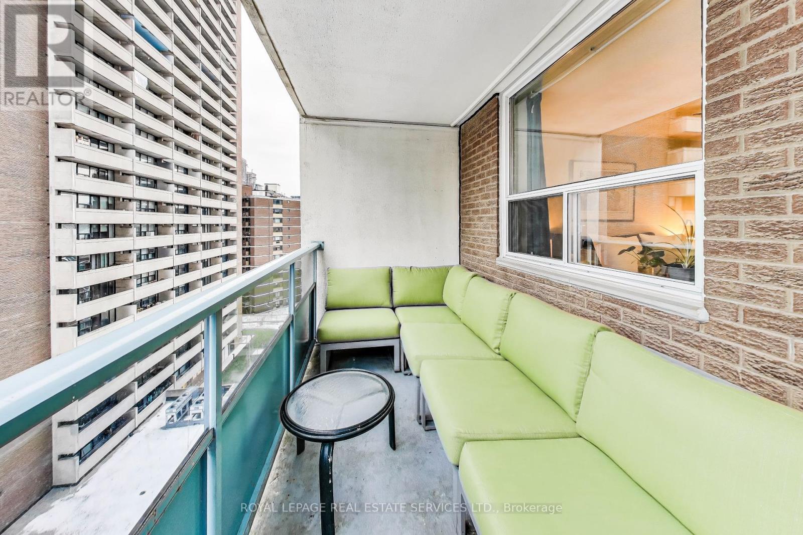 












1003 - 30 GLOUCESTER STREET

,
Toronto,




Ontario
M4Y1L6

