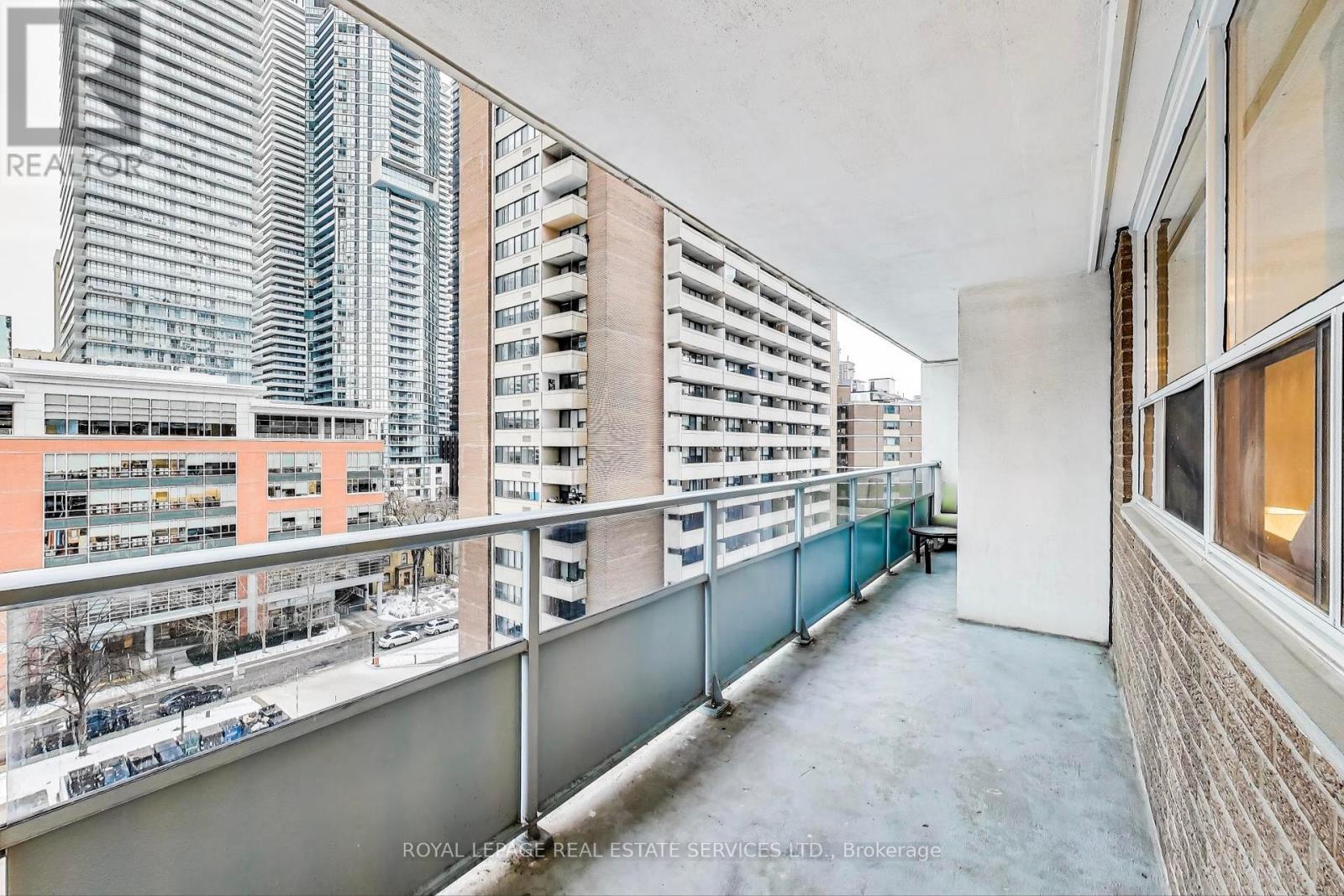 












1003 - 30 GLOUCESTER STREET

,
Toronto,




Ontario
M4Y1L6

