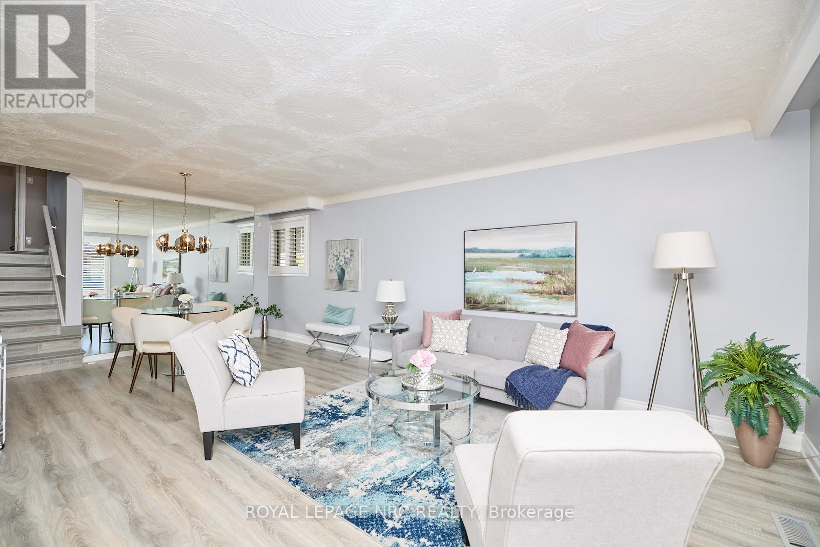 












3327 WILTSHIRE BOULEVARD

,
Niagara Falls (Casey),




Ontario
L2J3M1

