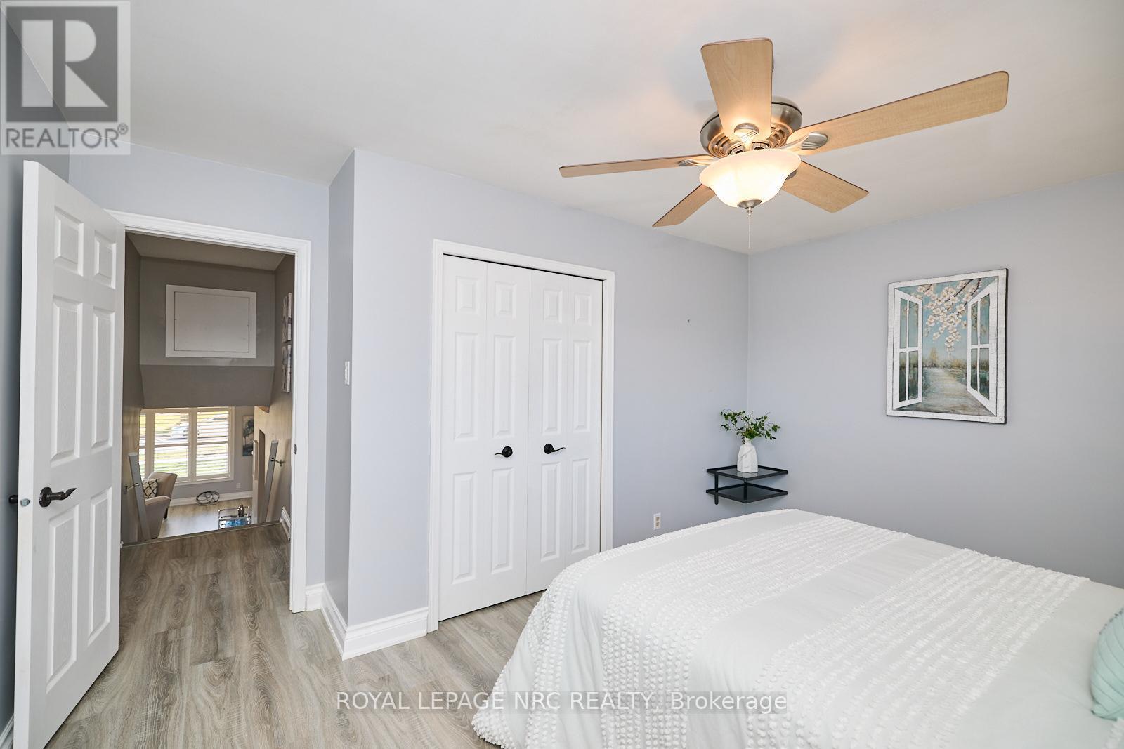 












3327 WILTSHIRE BOULEVARD

,
Niagara Falls (Casey),




Ontario
L2J3M1

