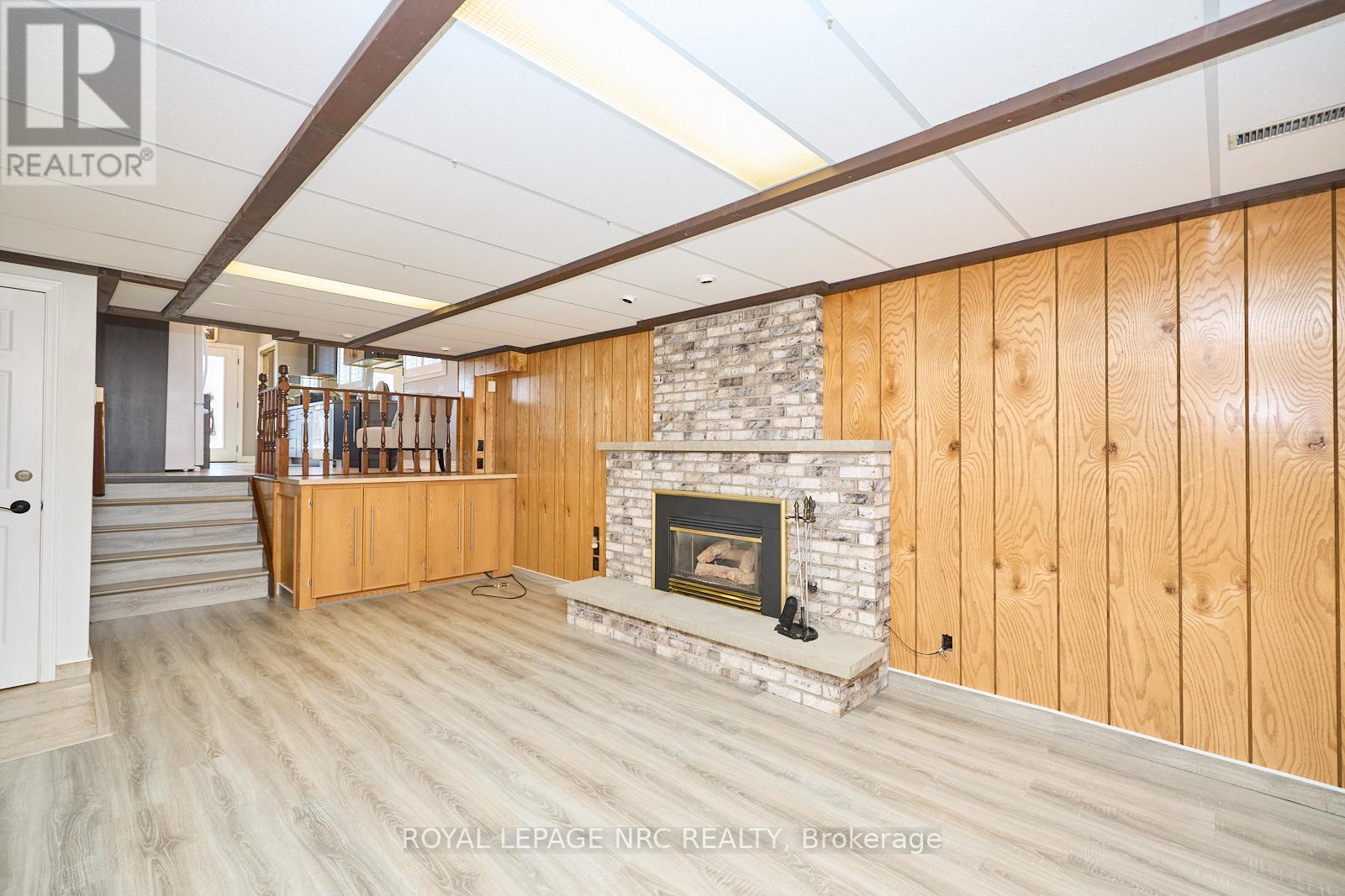












3327 WILTSHIRE BOULEVARD

,
Niagara Falls (Casey),




Ontario
L2J3M1

