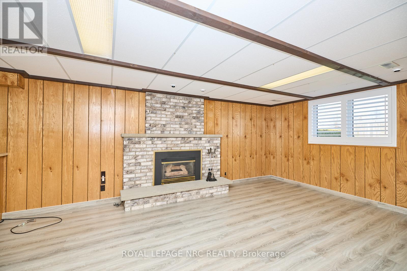 












3327 WILTSHIRE BOULEVARD

,
Niagara Falls (Casey),




Ontario
L2J3M1

