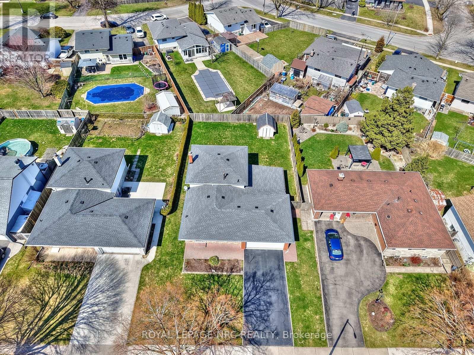 












3327 WILTSHIRE BOULEVARD

,
Niagara Falls (Casey),




Ontario
L2J3M1

