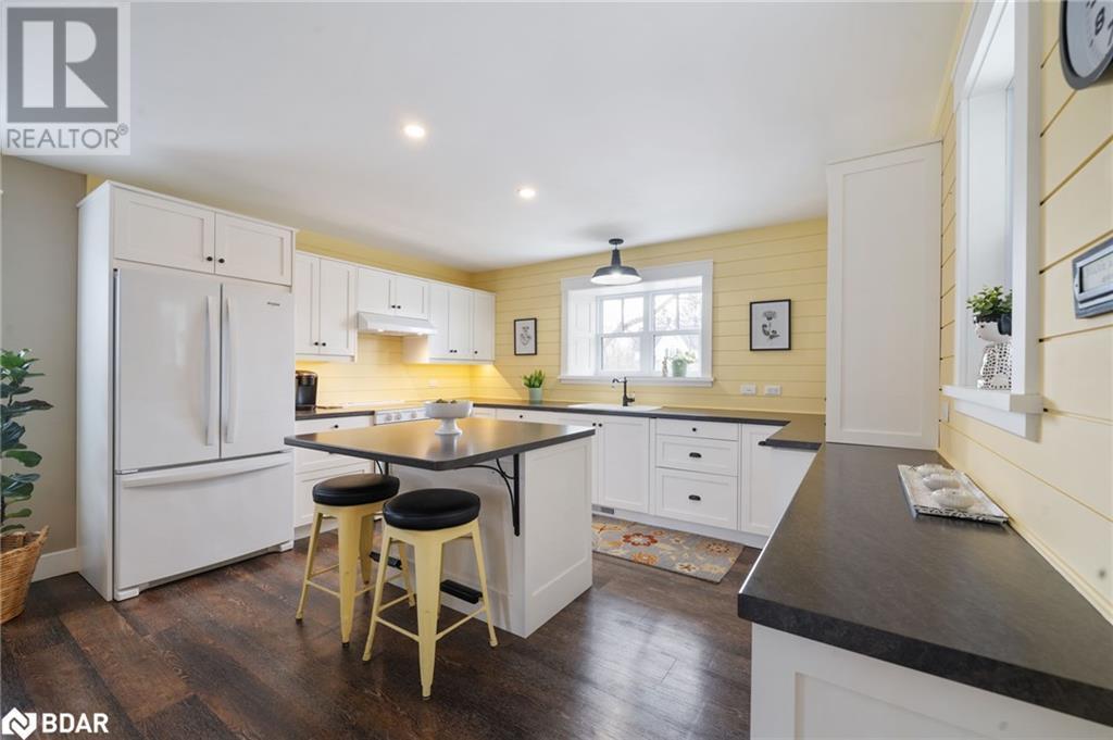 












60 NEED Street

,
Bobcaygeon,




Ontario
K0M1A0

