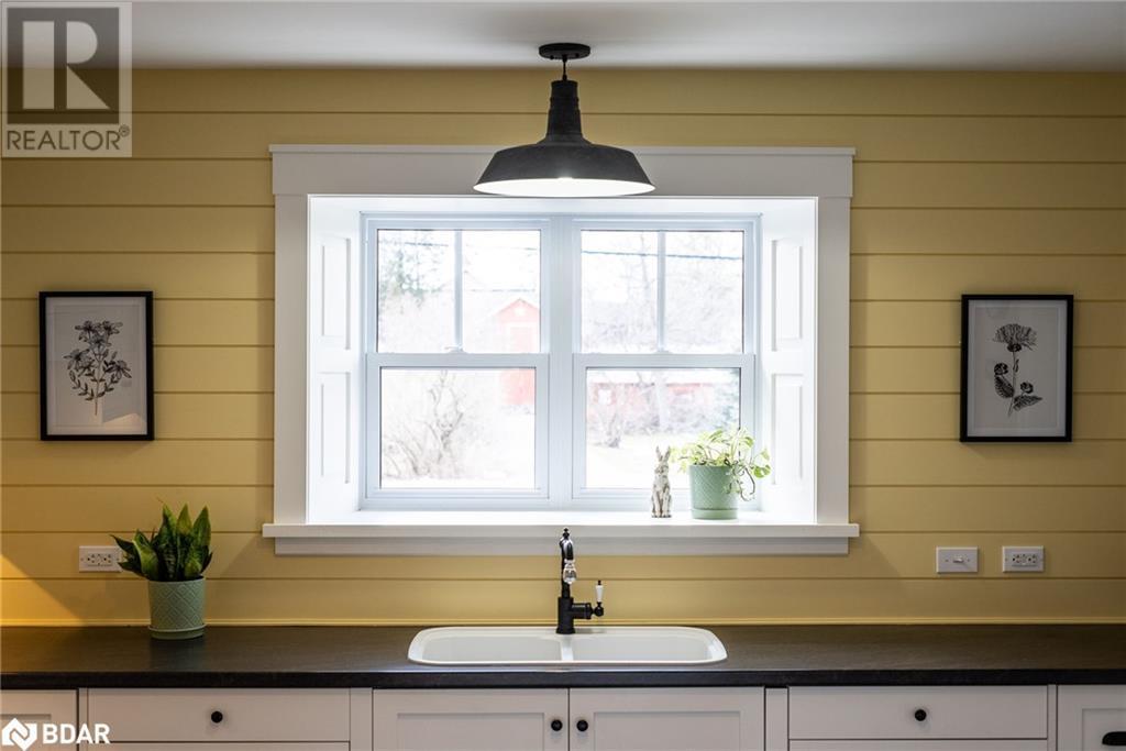 












60 NEED Street

,
Bobcaygeon,




Ontario
K0M1A0

